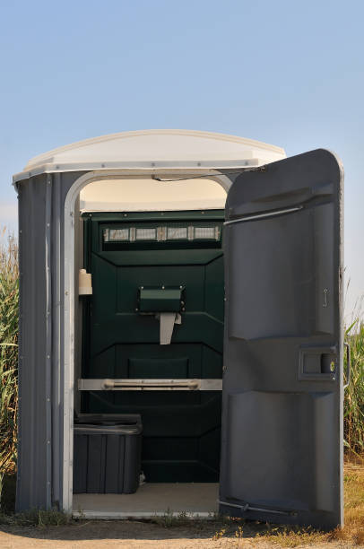 Best Temporary restroom rental  in Columbia City, IN